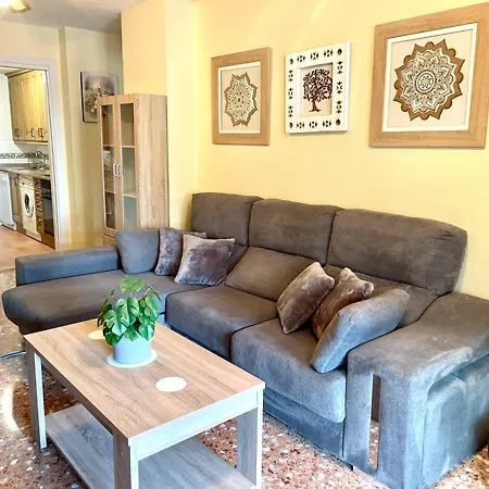 Amplio Con Piscina Y Pistas De Tenis En Apartment Benidorm