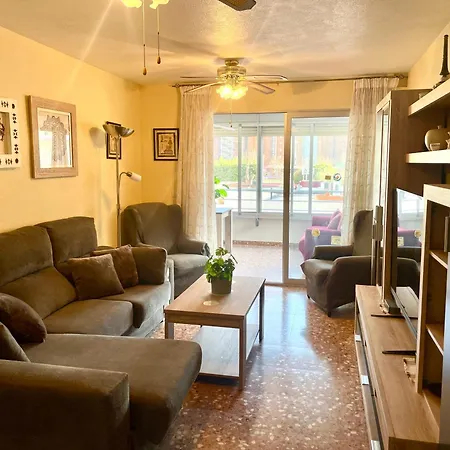 Apartment Amplio Con Piscina Y Pistas De Tenis En Benidorm