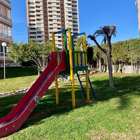 Amplio Con Piscina Y Pistas De Tenis En Apartment Benidorm
