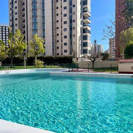 Apartment Amplio Con Piscina Y Pistas De Tenis En Benidorm