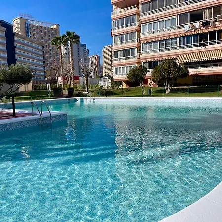 Appartamento Amplio Con Piscina Y Pistas De Tenis En Benidorm